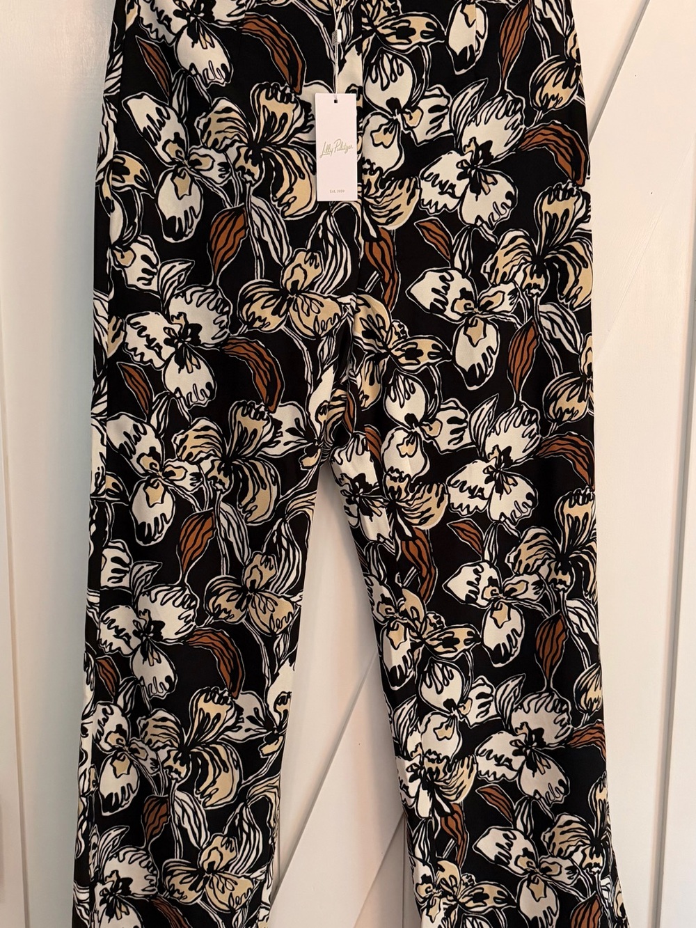 Lilly Pulitzer Rosamarie Pant in Onyx Irisistable